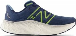 Running shoes New Balance Fresh Foam x More v4