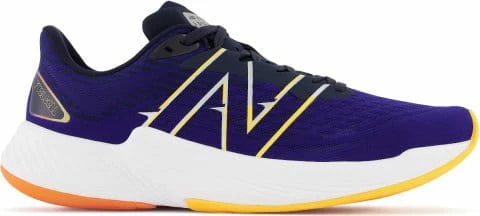 Running shoes New Balance FuelCell Prism v2