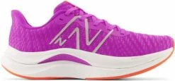 Running shoes New Balance FuelCell Propel v4